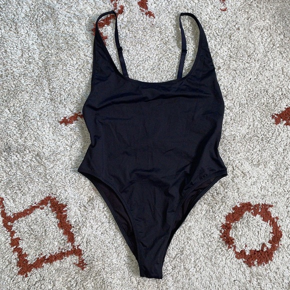 NWT- SKIMS- Scoop Neck One Piece- Onyx- XL - Picture 2 of 10